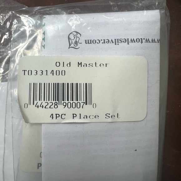 Brand new Sterling Silver Old Master 4 piece place set - Picture 2 of 2